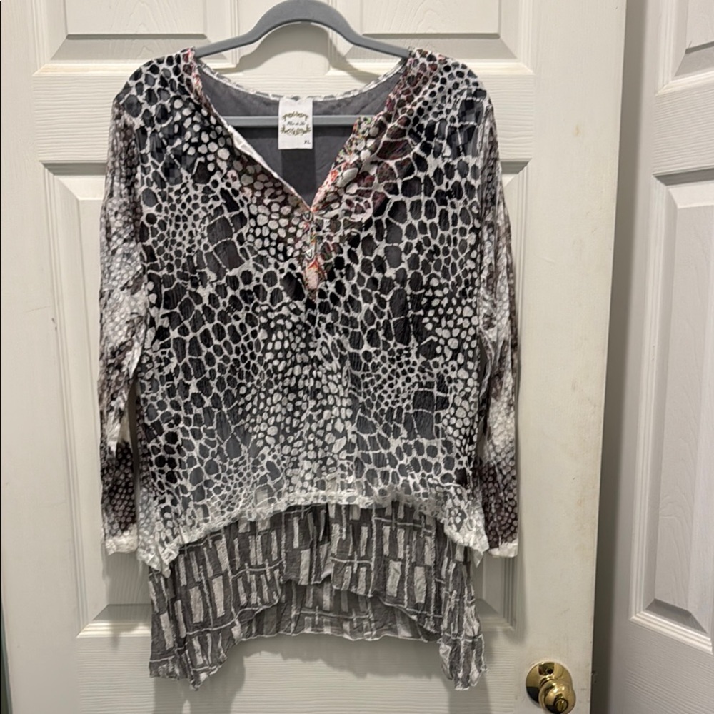 Black and Pink Asymmetrical Blouse with‎ Relaxed Fit